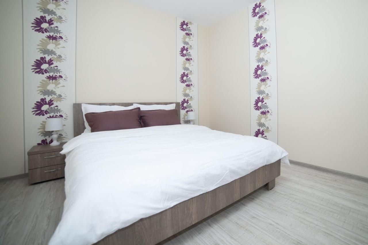 Arad Plaza Viktoria Apartament Экстерьер фото